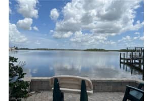 11 Helen Lane, Fort Myers Beach, FL 33931 - MLS#223049459