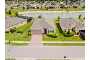10517 Canal Brook Ln, Lehigh Acres, FL 33936, Sold 10/30/23