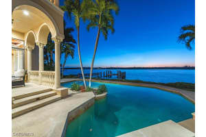 1447 Galleon Drive, NAPLES, FL 34102 Sold 04/04/24