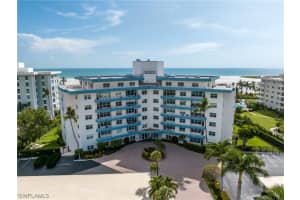 220 Seaview Court, MARCO ISLAND, FL 34145 Sold 05/24/24