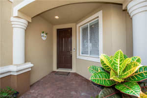 2422 Laurentina Ln, Cape Coral, FL 33909, Sold 09/01/23