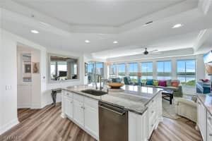 295 Grande Way, Naples, FL 34110, Sold 10/10/23