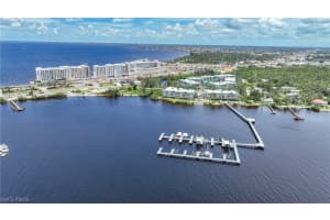 5116 Melbourne St b 302, Punta Gorda, FL 33980, Sold 05/03/24
