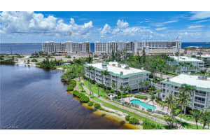 5116 Melbourne St b 302, Punta Gorda, FL 33980, Sold 05/03/24