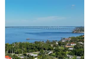 823 Courtington Lane, FORT MYERS, FL 33919 Sold 10/12/23