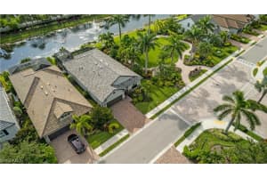 7225 Wilton Dr N, Naples, FL 34109, Sold 08/15/23