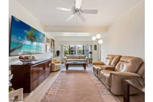 900 Arbor Lake Dr, Naples, FL 34110, Sold 09/21/23