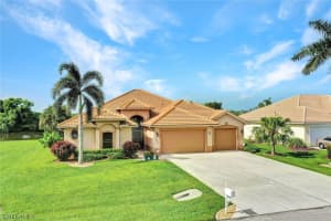 18493 Royal Hammock Blvd, Naples, FL 34114, Sold 10/16/23