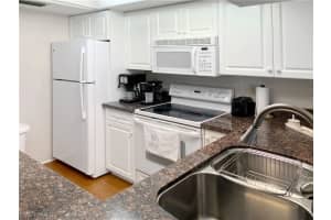 5890 Trailwinds Dr APT 523, Fort Myers, FL 33907, Sold 12/08/23