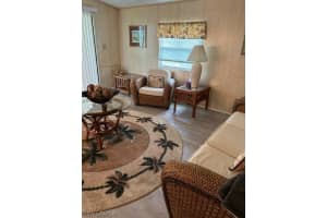 607 Charlemagne Boulevard, NAPLES, FL 34112 Sold 04/19/24