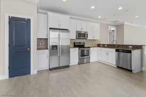 1506 Oceania Drive, NAPLES, FL 34113 Sold 04/30/24