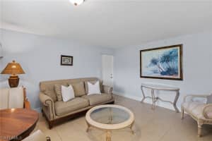 8156 Country Rd UNIT 104, Fort Myers, FL 33919, Sold 09/28/23