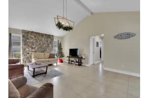 2802 SE 20th Ave, Cape Coral, FL 33904, Sold 11/06/23