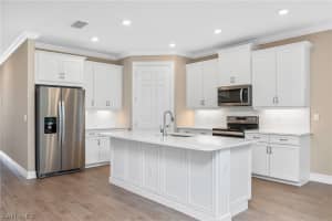 279 TAMARINDO Lane, NAPLES, FL 34114 Sold 12/20/23