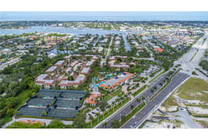 1005 Sandpiper Street, NAPLES, FL 34102 Sold 12/05/23