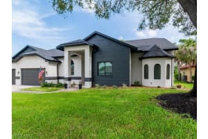 36 Timberland Cir N, Fort Myers, FL 33919, Sold 10/24/23
