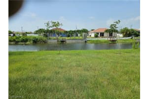 129 28th Terrace, Cape Coral, FL 33914 - MLS#223054118