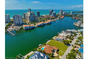 315 Neapolitan Way, NAPLES, FL 34103 Sold 04/28/25