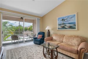 328 Bradstrom Cir APT E201, Naples, FL 34113, Sold 09/05/23