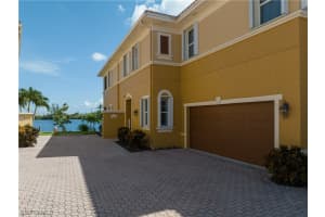 178 Shadroe Cove Cir UNIT 901, Cape Coral, FL 33991, Sold 10/09/23