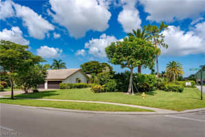1320 Kings Way, NAPLES, FL 34104 Sold 11/07/23