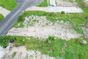 93 Sycamore Ln, Fort Myers, FL 33908, Sold 05/07/25