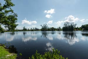 7247 Lake Dr, Fort Myers, FL 33908, Sold 10/27/23