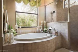 962 Tivoli Court, NAPLES, FL 34104 Sold 05/29/24