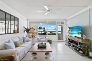 220 Seaview Court, MARCO ISLAND, FL 34145 Sold 12/04/23