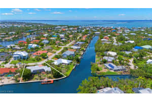 924 Kings Crown Dr, Sanibel, FL 33957, Sold 12/06/23