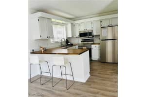 1470 Park Shore Circle, FORT MYERS, FL 33901 Sold 05/31/24