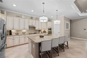 28137 Edenderry Court, Bonita Springs, FL 34135 - MLS#223058793