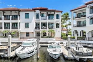 1530 5th Avenue, NAPLES, FL 34102 Sold 05/22/24