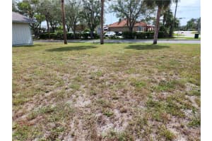873 8th Court, Naples, FL 34108 - MLS#223059936