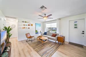 24 Kings Road, NAPLES, FL 34112 Sold 03/12/24