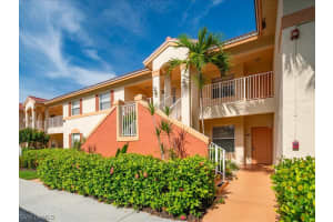 6645 Huntington Lakes Cir, Naples, FL 34119, Sold 10/03/23