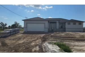 208 Nw 6th St, Cape Coral