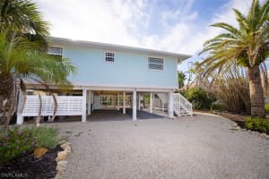 1388 Tahiti Drive, SANIBEL, FL 33957 Sold 12/06/23