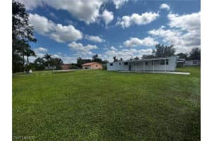 8105 Heck Drive, NORTH FORT MYERS, FL 33917 Sold 11/06/23