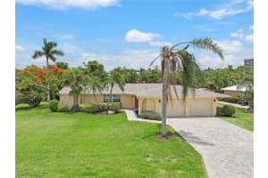 857 Town And River Drive, FORT MYERS, FL 33919 Sold 03/29/24