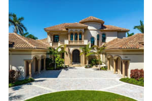 2581 Escada Drive, NAPLES, FL 34109 Sold 03/13/24