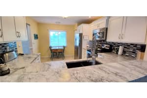 7185 Dennis Circle, NAPLES, FL 34104 Sold 11/16/23