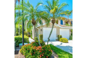 801 Carrick Bend Circle, NAPLES, FL 34110 Sold 11/16/23