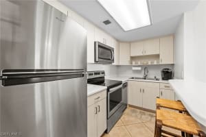 180 Seaview Court, MARCO ISLAND, FL 34145 Sold 01/16/24