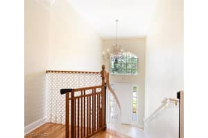 3083 Lancaster Drive, NAPLES, FL 34105 Sold 11/17/23