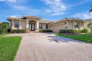 8309 Southwind Bay Circle, FORT MYERS, FL 33908 Sold 02/20/24