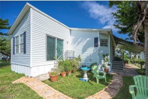 12110 Hibiscus Drive, FORT MYERS, FL 33908 Sold 10/31/23
