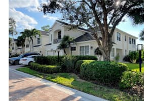 2135 Aberdeen Ln 5-103 Naples, FL 34109 - Off Market