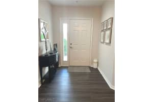 2135 Aberdeen Ln 5-103 Naples, FL 34109 - Off Market