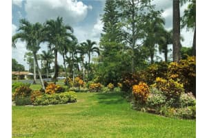 1046 Pine Isle Ln, Naples, FL 34112, Sold 10/05/23